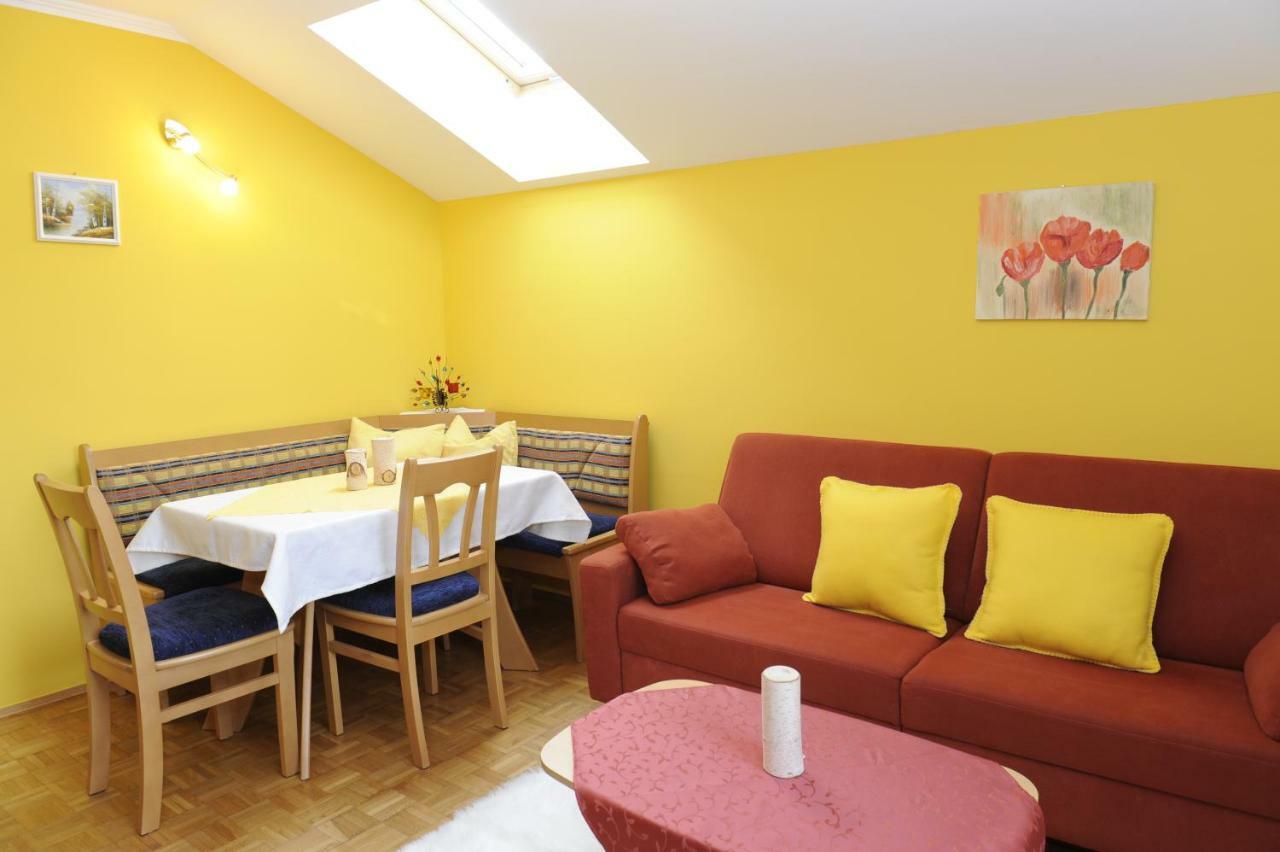 Ferienwohnung Haus Sonnenschein Mariapfarr Exterior foto